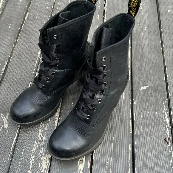 SOLD - Dr. Doc Marten’s Darcie Black High Heel Boots Womens 39 Size 8 - Picture 7 of 11